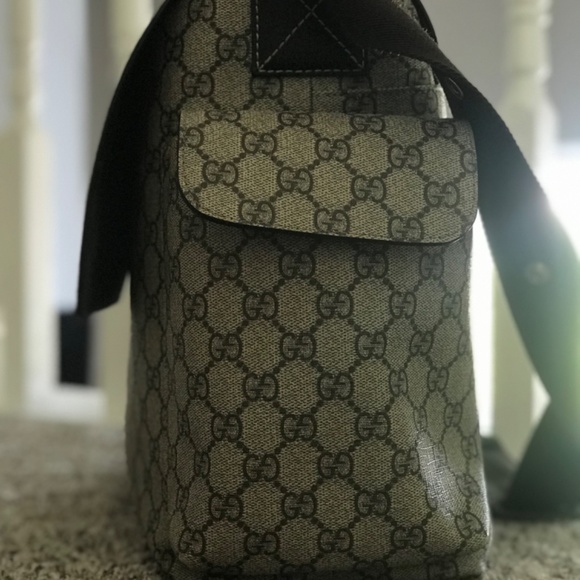Gucci diaper bag - Picture 6 of 7